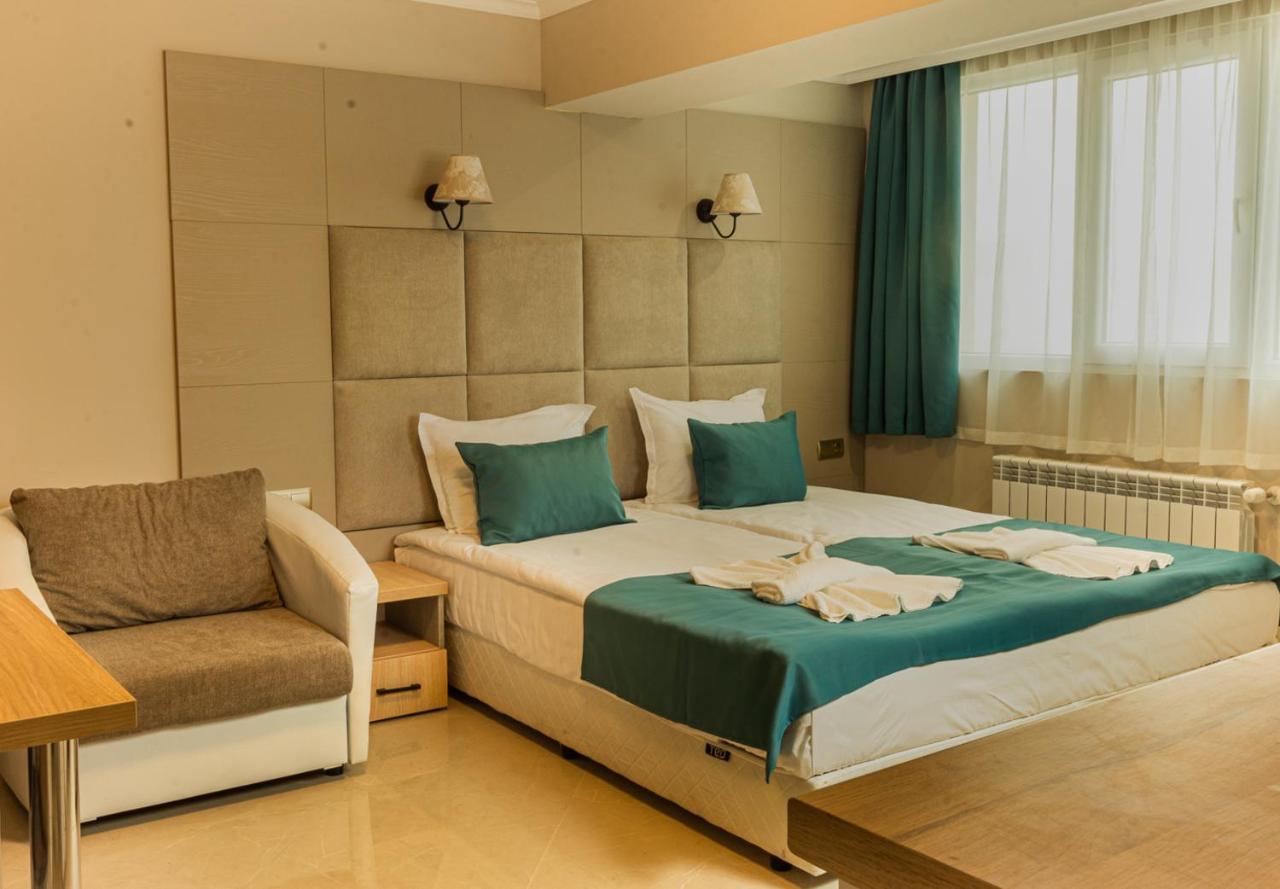 Vemara City Boutique Hotel-Free Parking Varna Ngoại thất bức ảnh