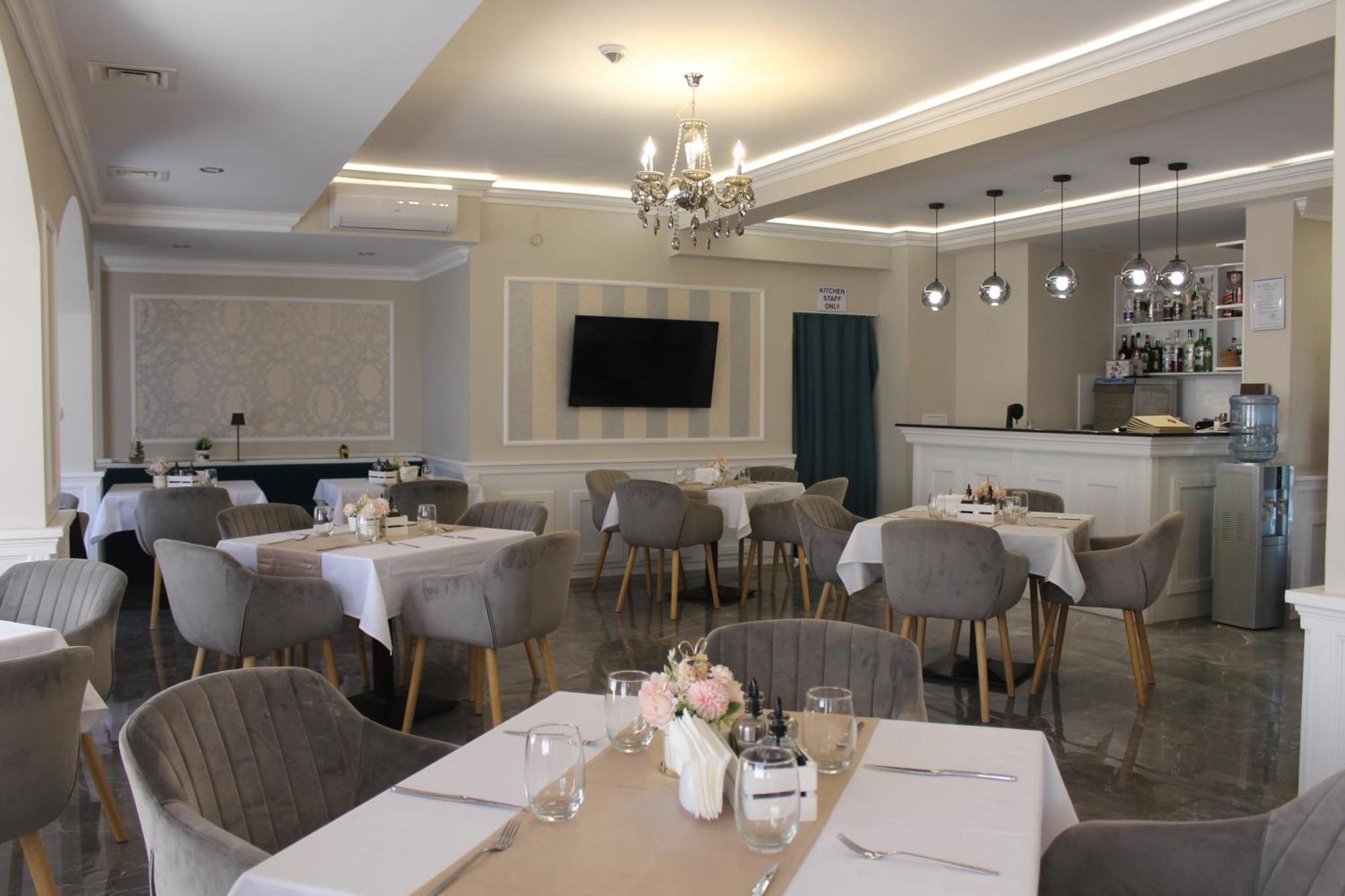 Vemara City Boutique Hotel-Free Parking Varna Ngoại thất bức ảnh
